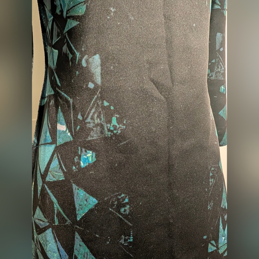 Animapop -M- Photoprint Reversible Longsleeve Lazer Cut Scuba Dress - Picture 7 of 11